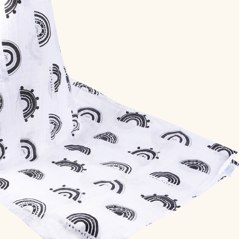 M05 BW Rainbows Muslin Wrap/Swaddle