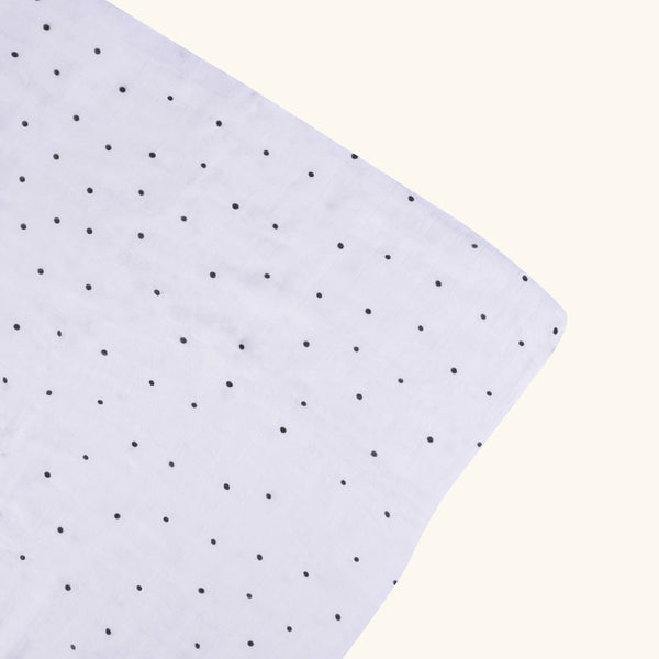 M07 BW Polka Dots Muslin Wrap/Swaddle